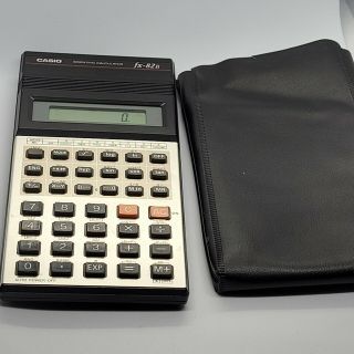 Vintage Casio Fx - 82b Scientific Calculator Pre - Owned