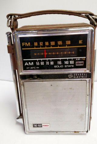 General Electric Two - Way Power Am - Fm Electric Radio