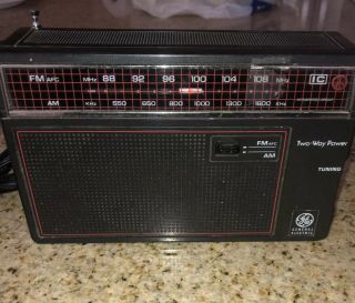 General Electric Ge Two - Way Power 7 - 26600 Am/fm Portable Radio,  Well