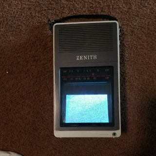 Zenith Portable/handheld B&w Television Tv Uhf/vhf 1986 Model Bt044s