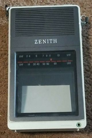 ZENITH Portable/Handheld B&W Television TV UHF/VHF 1986 Model BT044S 2