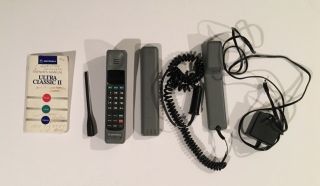 Vintage Motorola Dynatac Ultra Classic II Mobile Phone Brick Cell Retro 3