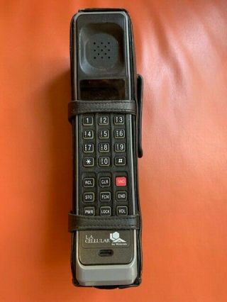 Vintage Motorola Ultra Classic Brick Cell Phone With Battery & Case,  La Cellular