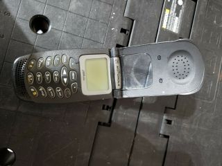 Motorola I1000 Nextel H26uah6rr7an Black Flip Phone