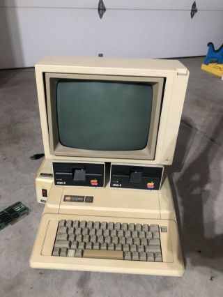Apple Iie Computer - - With Two Disk Ii,  System Saver,  Grappler,