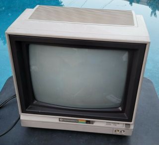 Vintage Commodore 1702 Monitor 60hz / Computer Monitor