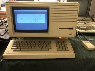Apple Lisa 2 Computer,  With Keyboard,  Owners Guide,  Lisa 7/7