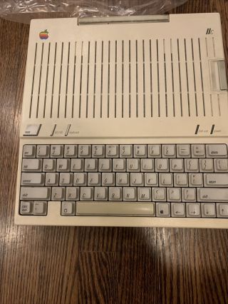 Apple IIc 2c Computer A2S4000 With Styrofoam 4