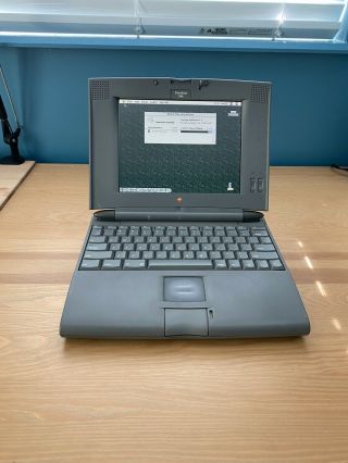Vintage Macintosh Powerbook 540c,  Ram 12mb,  Hdd 160mb