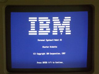 Vintage Ibm Personal System 2 Ps/2 Computer Model 25 Type 8525 Color Display