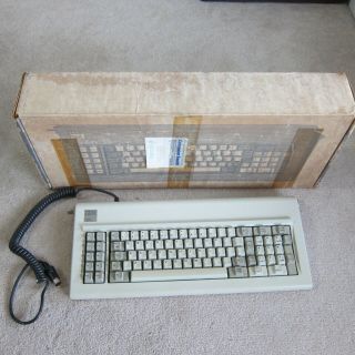 Vintage Ibm Pc 5150 Model F Keyboard With Box And Foam Holders