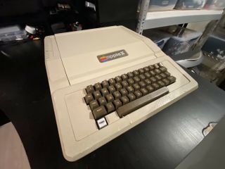 Apple Ii Plus 64k Computer - And A2s1048a