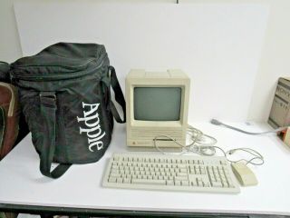 Apple Macintosh Se/30 Model M5119 W/keyboard/mouse & Bag -