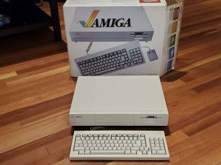 Commodore Amiga 1000 A1000 Personal Computer W Kickstart Rom Upgrade -