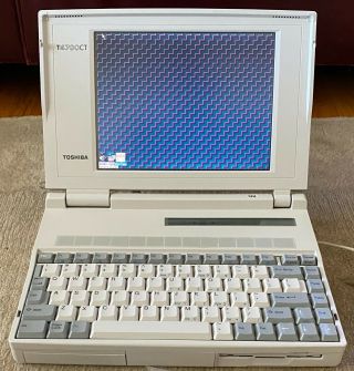 Toshiba T4700ct Laptop Computer W/ 8mb Of Ram,  320mb Hdd & Power Supply